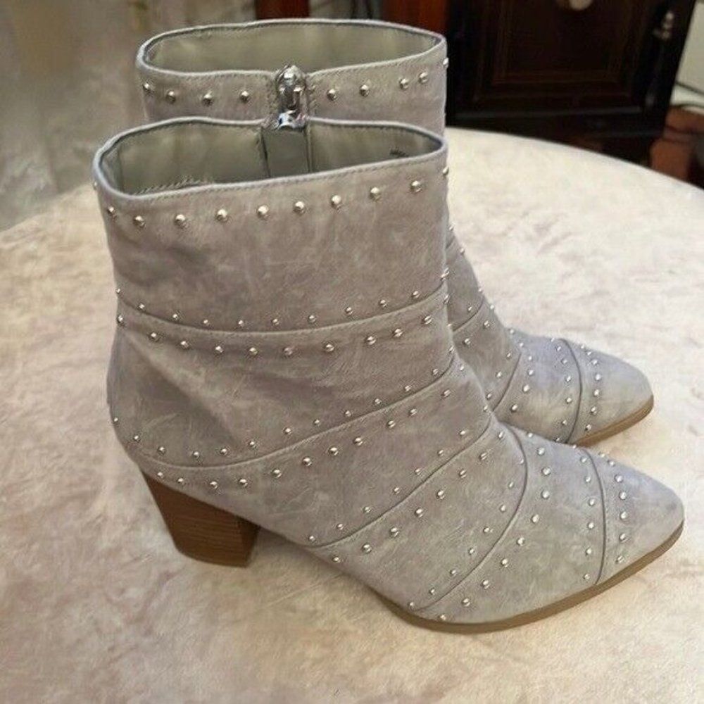 *Hippie Laundry* MADDA Sz 9 Grey Studded Ankle Booties EUC!!